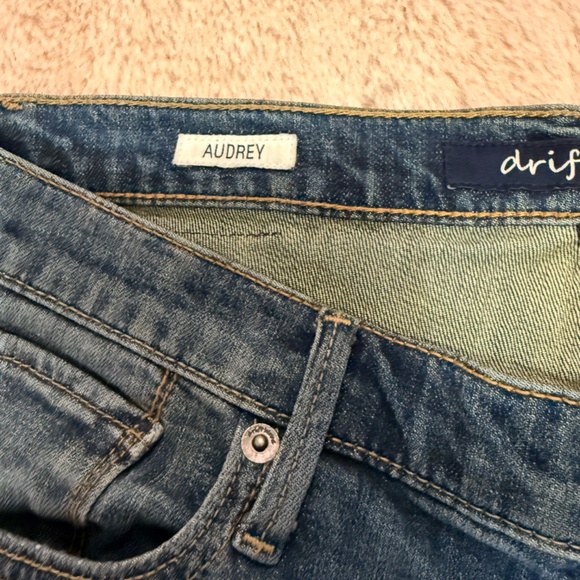 driftwood crop jeans - Picture 4 of 5